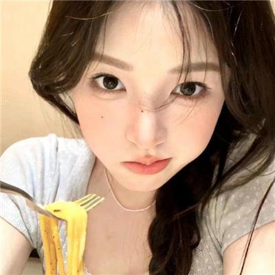 后排闺蜜 在线观看封面
